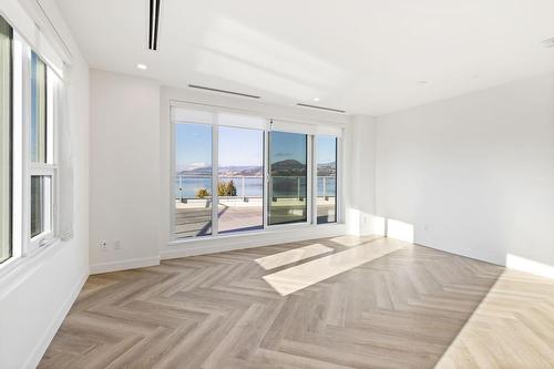 509-3340 Lakeshore Road, Kelowna, BC - Indoor Photo Showing Other Room