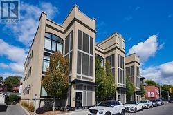 3 - 515 GLADSTONE AVENUE  Ottawa, ON K1R 5N9