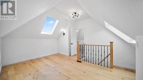 708 Wilson Street, Hamilton, ON - Indoor Photo Showing Other Room