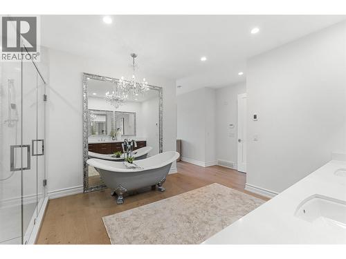 2368 Abbott Street Unit# 9, Kelowna, BC - Indoor