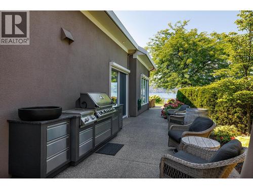 2368 Abbott Street Unit# 9, Kelowna, BC - Outdoor With Exterior