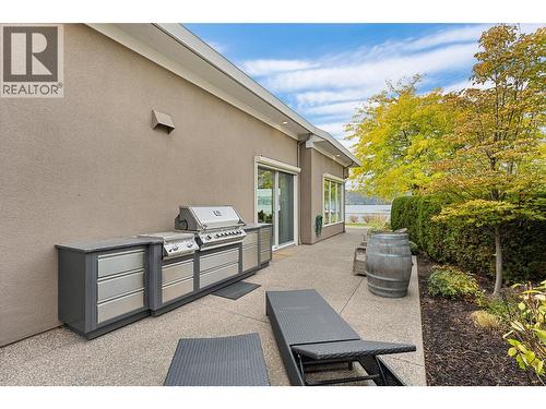 2368 Abbott Street Unit# 9, Kelowna, BC - Outdoor With Exterior