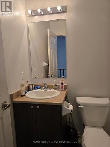 92 Honeyview Trail, Brampton, ON - Indoor Photo Showing Bathroom