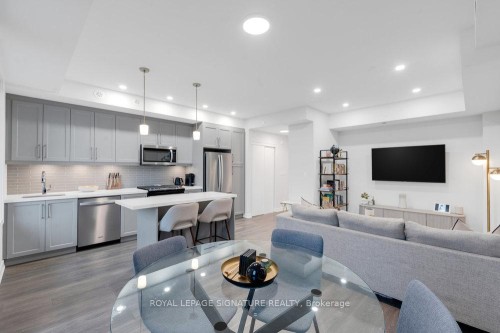 4-1467 O'Connor Drive, Toronto, ON - Indoor