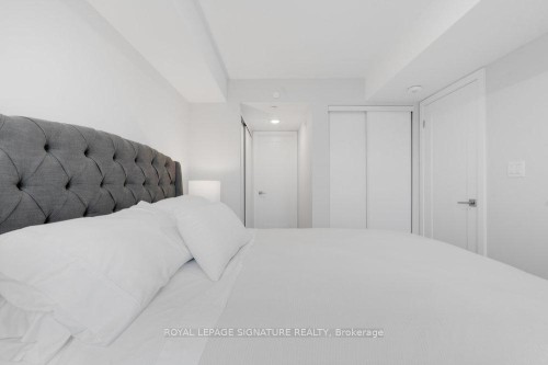 4-1467 O'Connor Drive, Toronto, ON - Indoor Photo Showing Bedroom