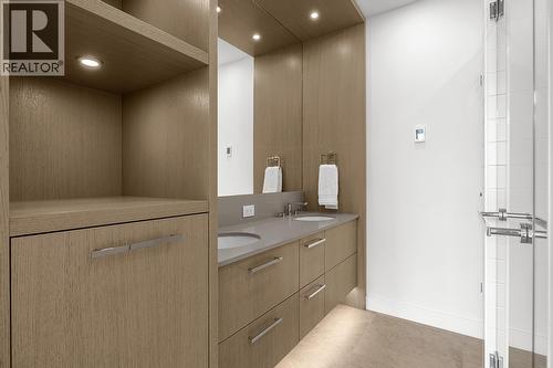 3409 Lakeshore Road Unit# 509, Kelowna, BC - Indoor Photo Showing Bathroom