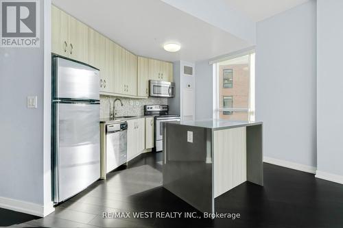 310 - 5101 Dundas Street W, Toronto, ON - Indoor Photo Showing Kitchen With Stainless Steel Kitchen