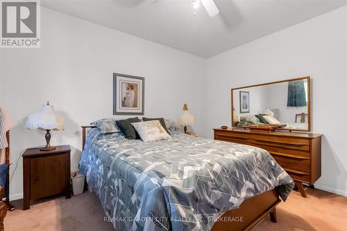 26 Howard Avenue, St. Catharines (Lakeport), ON - Indoor Photo Showing Bedroom