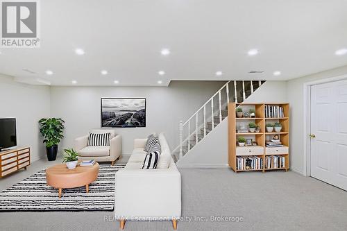 5 - 2065 Sixth Line, Oakville (Ro River Oaks), ON - Indoor