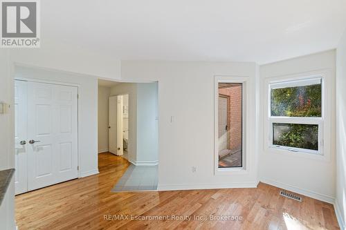 5 - 2065 Sixth Line, Oakville (Ro River Oaks), ON - Indoor Photo Showing Other Room