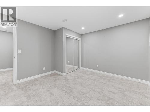 1660 Sonora Drive, Kelowna, BC - Indoor Photo Showing Other Room