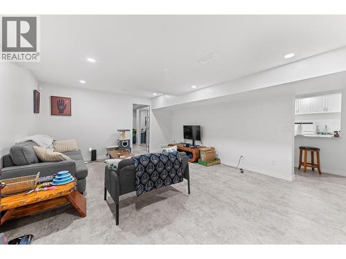 1660 Sonora Drive, Kelowna, BC - Indoor