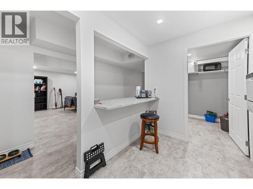 1660 Sonora Drive, Kelowna, BC - Indoor