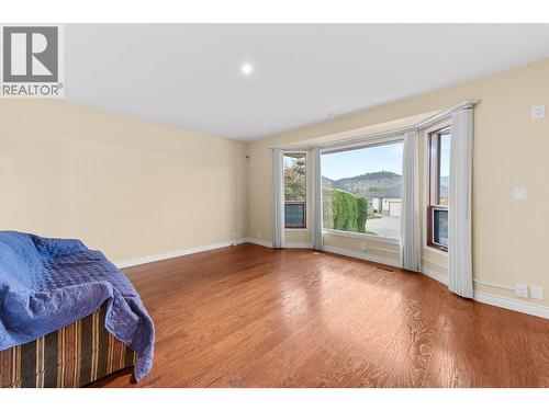 1660 Sonora Drive, Kelowna, BC - Indoor Photo Showing Other Room