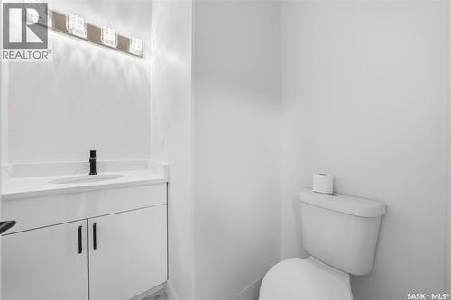 335 Sharma Crescent, Saskatoon, SK - Indoor Photo Showing Bathroom