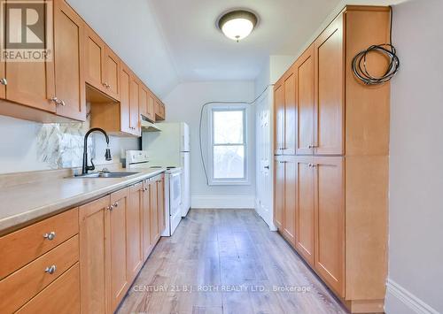 57 Penetang Street, Barrie, ON - Indoor Photo Showing Kitchen