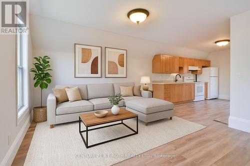 57 Penetang Street, Barrie, ON - Indoor Photo Showing Living Room