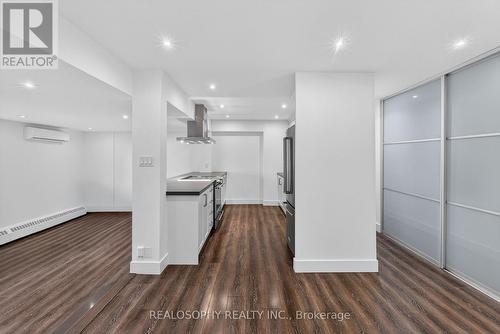 905 - 15 Elizabeth Street N, Mississauga, ON - Indoor Photo Showing Other Room