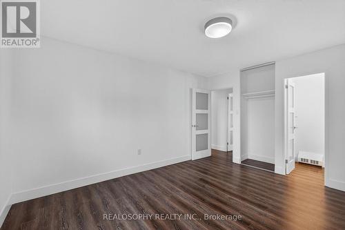 905 - 15 Elizabeth Street N, Mississauga, ON - Indoor Photo Showing Other Room