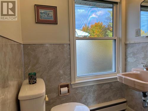 61 Macdonald Drive, Gander, NL - Indoor Photo Showing Bathroom