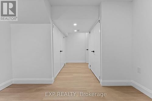 686 Wickens Avenue, Burlington, ON - Indoor Photo Showing Other Room