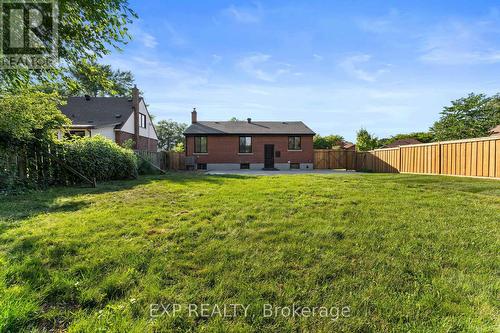 686 Wickens Avenue, Burlington, ON - Outdoor