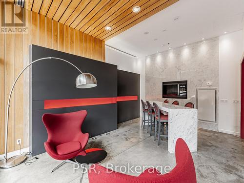 202 - 22 Wellesley Street E, Toronto, ON - Indoor