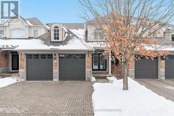 10 WILTON TRAIL  Aurora, ON L4G 7S9