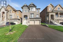 16 JANES CRESCENT  New Tecumseth, ON L9R 0T2