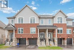 102 LYALL STOKES CIRCLE  East Gwillimbury, ON L0G 1M0