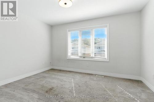 43 Riesling Court, Hamilton, ON - Indoor Photo Showing Other Room
