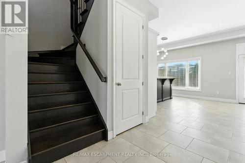 43 Riesling Court, Hamilton, ON - Indoor Photo Showing Other Room