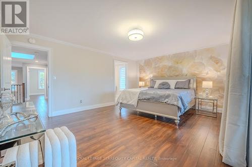 6015 Church'S Lane, Niagara Falls, ON - Indoor Photo Showing Bedroom