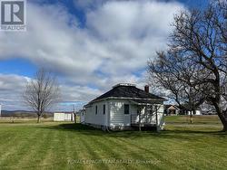 3512 DUNROBIN ROAD  Ottawa, ON K0A 3M0