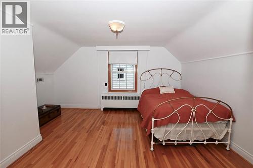 470 Maxwell Street, Sarnia, ON - Indoor Photo Showing Bedroom