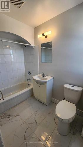 642 Bolivar Street, Peterborough (Monaghan Ward 2), ON - Indoor Photo Showing Bathroom