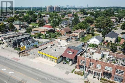 881 Lakeshore Road E, Mississauga, ON 