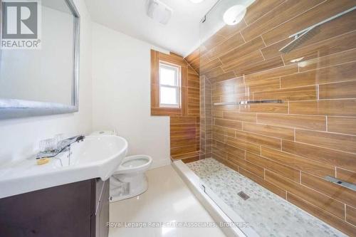 881 Lakeshore Road E, Mississauga, ON 