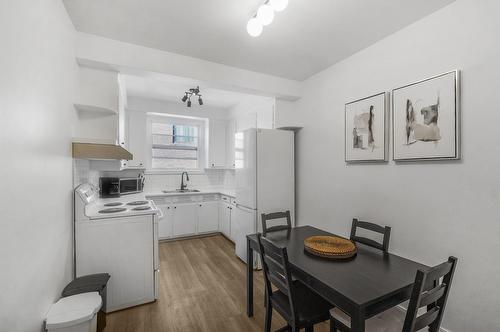 Kitchen - 5-5873 Av. Decelles, Montréal (Côte-Des-Neiges/Notre-Dame-De-Grâce), QC - Indoor