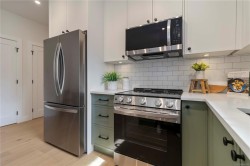 1-633 Belton Ave  Victoria, BC V9A 2Z5