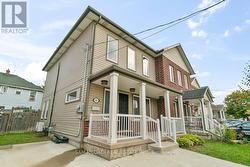 40 TASKER STREET  St. Catharines, ON L2R 3Z8