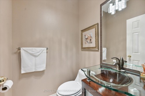3485 Mcdowell Drive, Mississauga, ON - Indoor Photo Showing Bathroom