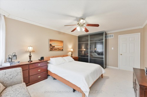 3485 Mcdowell Drive, Mississauga, ON - Indoor Photo Showing Bedroom