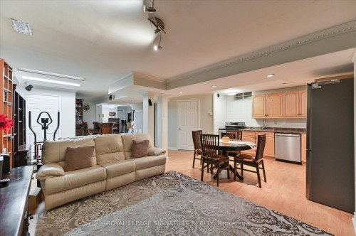 3485 Mcdowell Drive, Mississauga, ON - Indoor Photo Showing Other Room