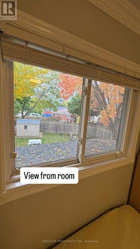 1341 Freeport Drive, Mississauga, ON - Indoor Photo Showing Other Room