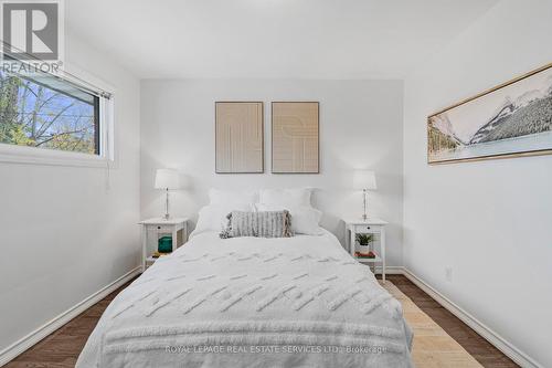 559 East 27Th Street, Hamilton, ON - Indoor Photo Showing Bedroom