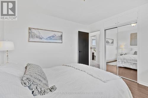 559 East 27Th Street, Hamilton, ON - Indoor Photo Showing Bedroom