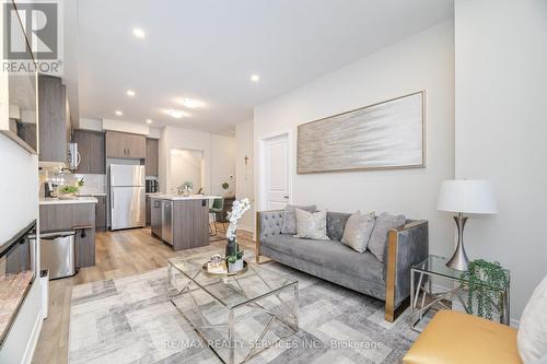 3 - 40 Zinfandel Drive, Hamilton, ON - Indoor Photo Showing Living Room