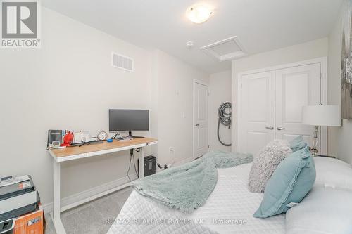 3 - 40 Zinfandel Drive, Hamilton, ON - Indoor Photo Showing Bedroom
