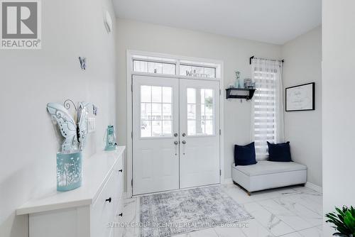 2271 Grainger Loop, Innisfil, ON - Indoor Photo Showing Other Room